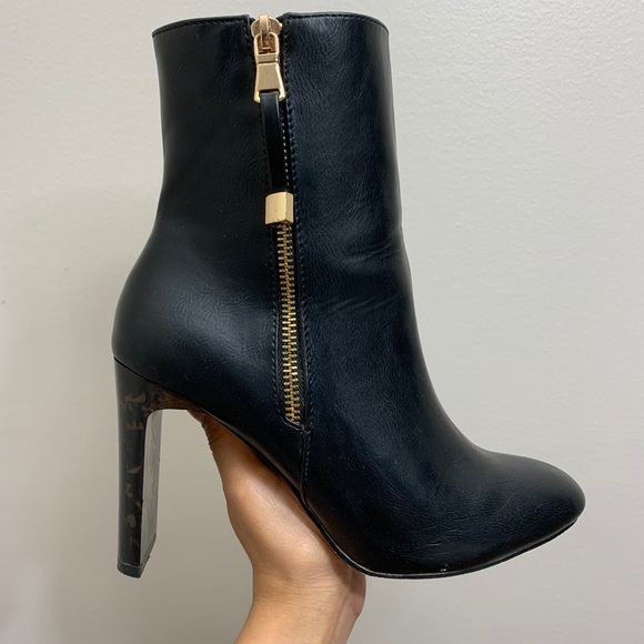 COPY - ASOS faux leather ankle boots - Picture 6 of 7